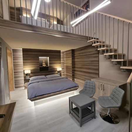Kadaň Apartmany Etenia מראה חיצוני תמונה