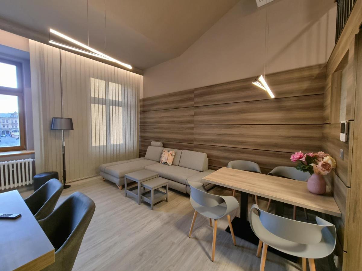 Kadaň Apartmany Etenia מראה חיצוני תמונה