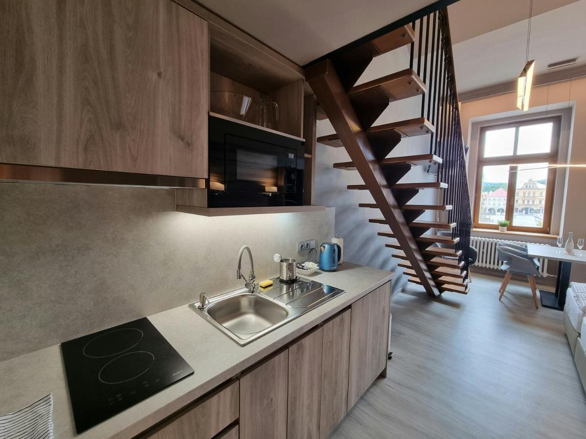 Kadaň Apartmany Etenia מראה חיצוני תמונה
